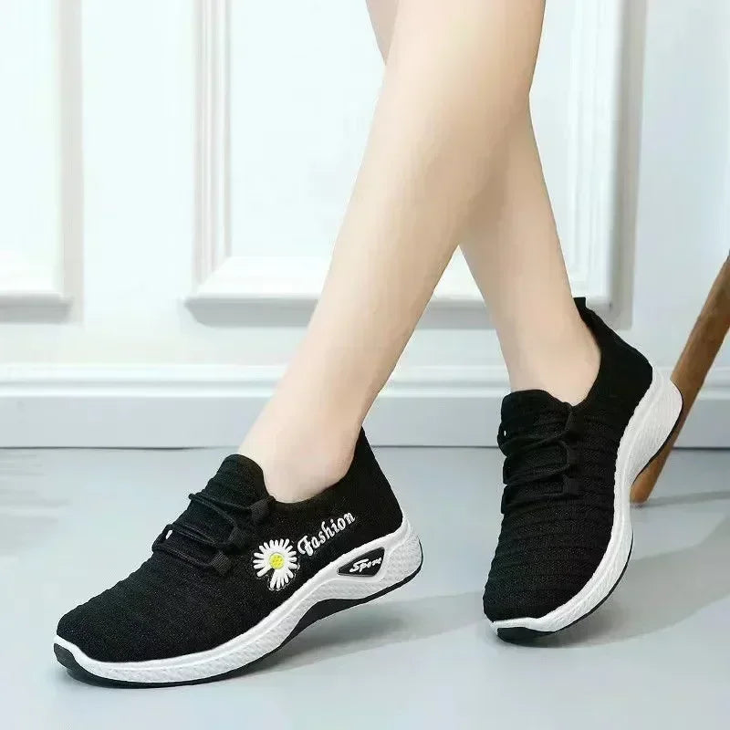 Fashionable Women's Sports Shoes – Thick, Breathable Mesh, Soft-Soled, Lightweight Casual, Trendy Coconut Shoes