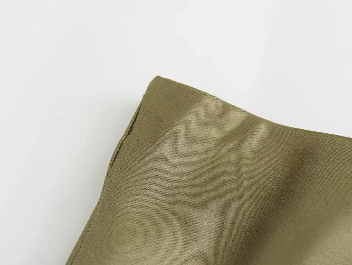Women's Elegant Satin Skirt – Solid Color, Y2K Chic, High Waist, Slim Fit, Silk Texture, Tight Midi Skirt