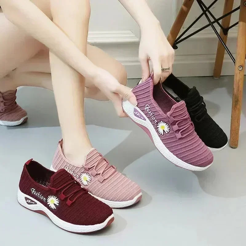 Fashionable Women's Sports Shoes – Thick, Breathable Mesh, Soft-Soled, Lightweight Casual, Trendy Coconut Shoes