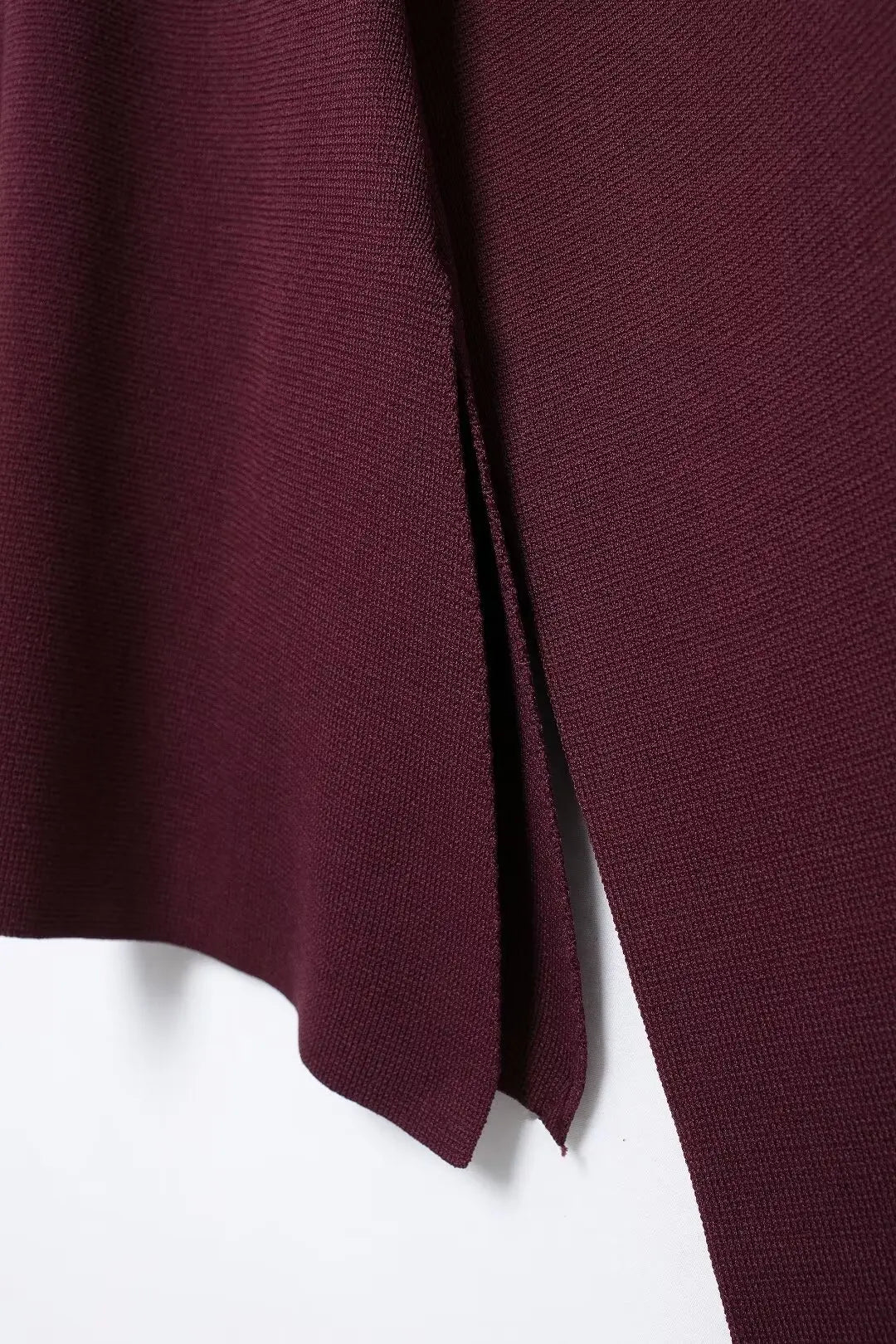 Elegant Knitted Cardigan – Burgundy Red, V-Neck, Slim Fit, Long Sleeve, Autumn Office Chic Outerwear