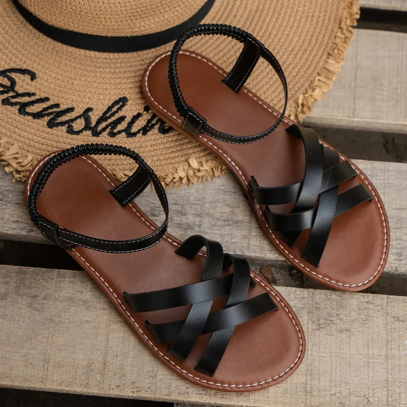 Chic Spring Essential - Women's Lightweight Flat Sandals with Easy-Fit Elastic Band, Perfect for All-Day Comfort and Style