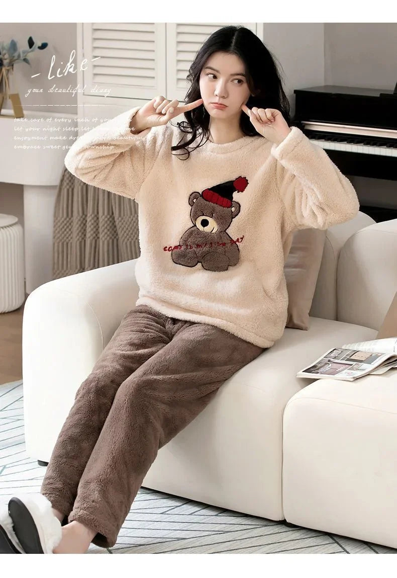 Thickened Warm Large Size Padded Fall and Winter Women's Pajamas – Top and Pants Set, Coral Velvet with Cartoon Bear, 2PCS/Set
