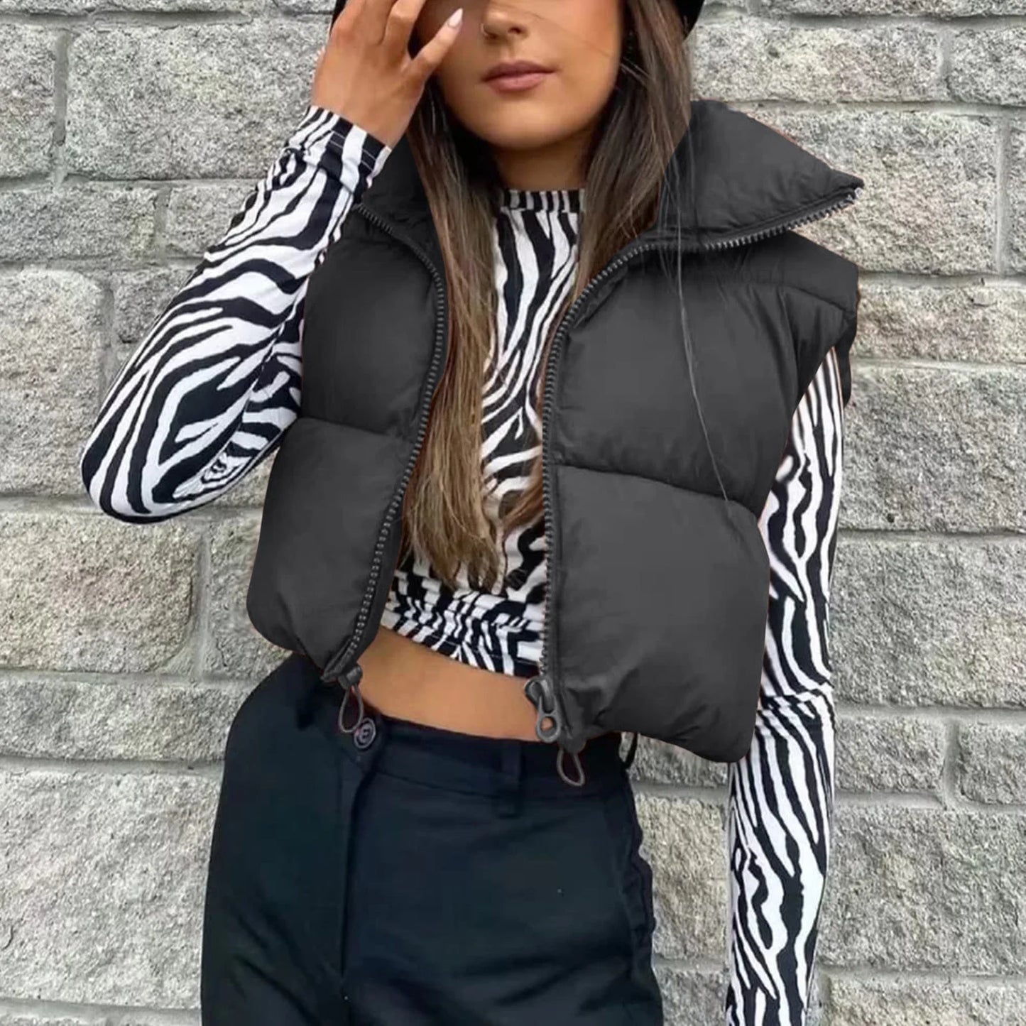 Women's Short Quilted Down Vest – Warm Stand-Up Collar, Sleeveless Cotton Jacket for Autumn & Winter