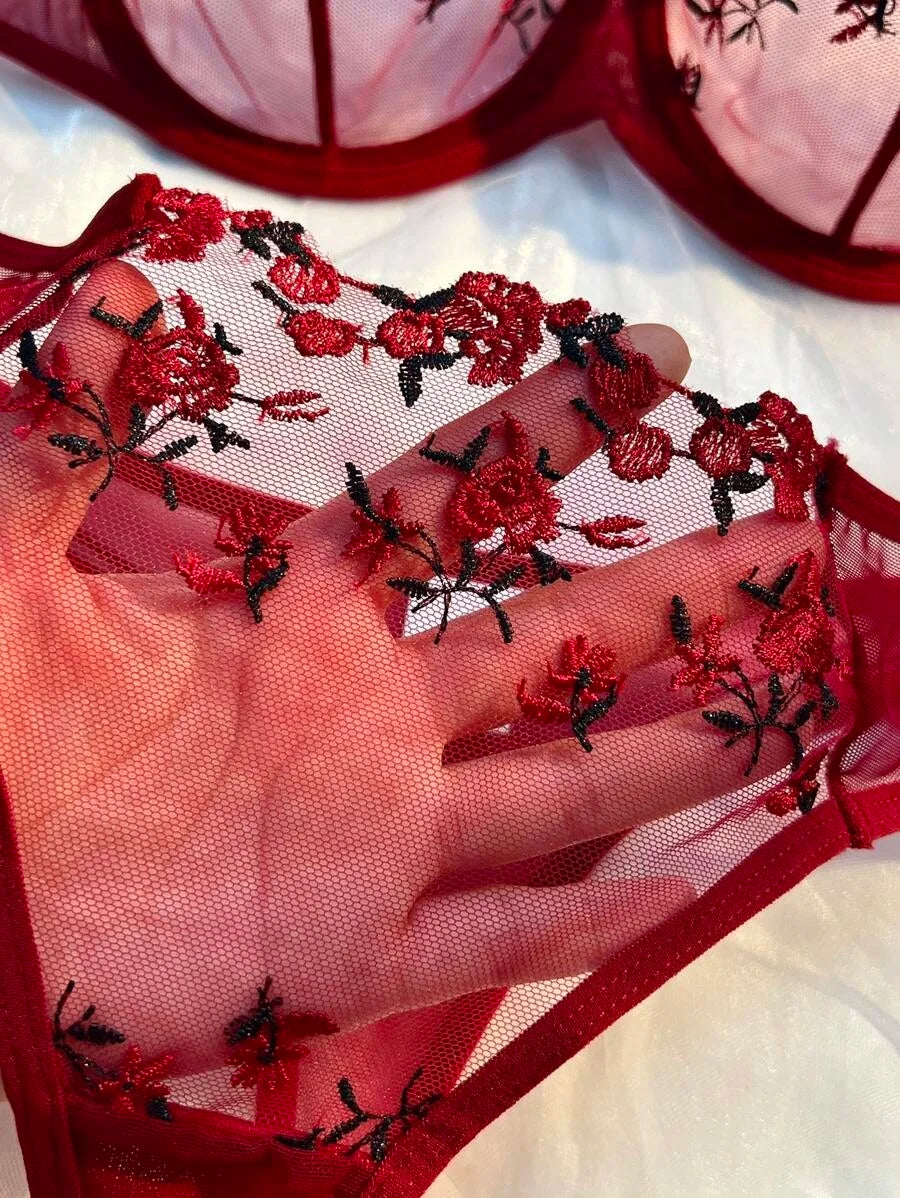 Round Up Night Sexy Lingerie Set – Women's 2-Piece Floral Embroidery, Erotic Underwear, Seductive Lenceria