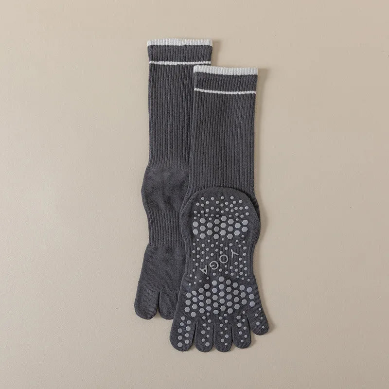 Five Toe Silicone Non-Slip Yoga Socks – Soft, Breathable, Ballet Dance, Fitness, Sports, Anti-Slip Pilates Socks for Ladies