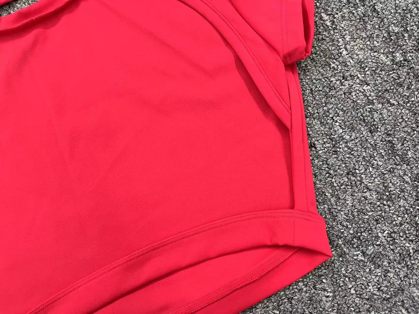 Breathable Backless Sports Crop Top – Women's Fitness & Yoga Workout Shirt