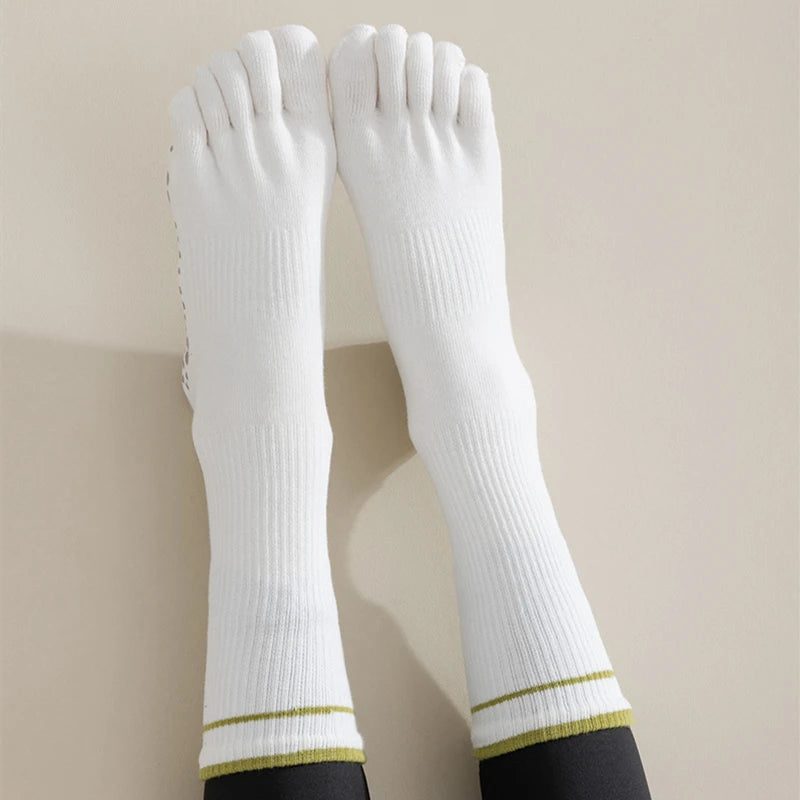 Five Toe Silicone Non-Slip Yoga Socks – Soft, Breathable, Ballet Dance, Fitness, Sports, Anti-Slip Pilates Socks for Ladies