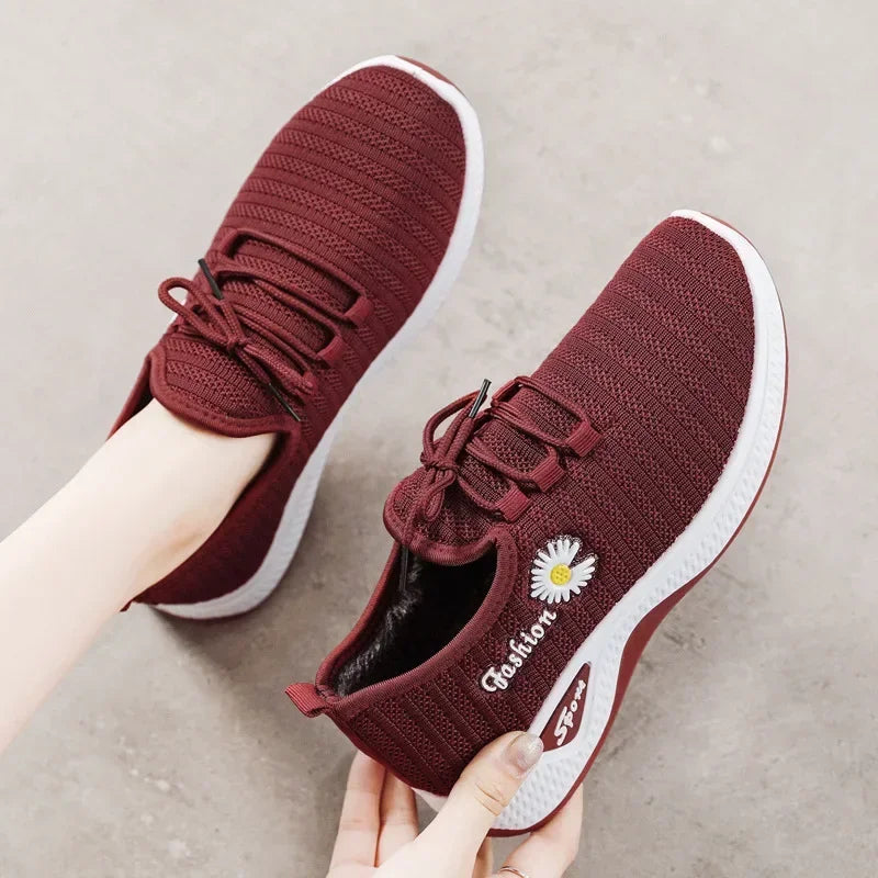 Fashionable Women's Sports Shoes – Thick, Breathable Mesh, Soft-Soled, Lightweight Casual, Trendy Coconut Shoes