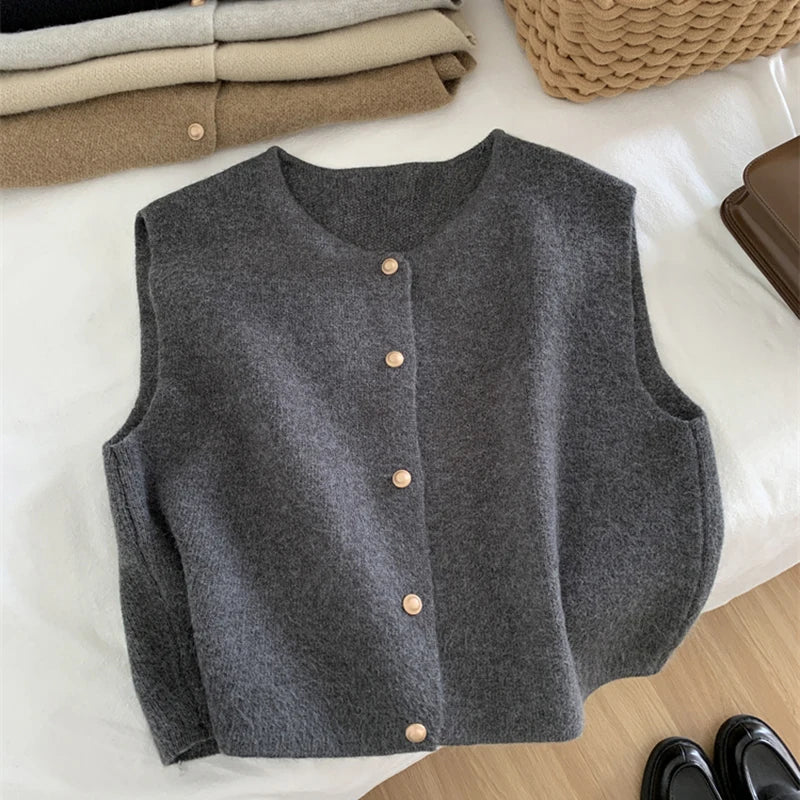 Korean Knitted Sleeveless Cardigan – Elegant, Slim Fit, Casual Fashion, Autumn Wear