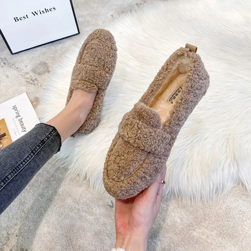Warm Outdoor Shoes Plush Design British Style White Snow Boots Ladies' Casual Flats New Women's Winter