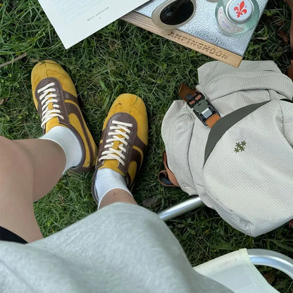 Casual Sneakers - Comfortable Deerskin Board Shoes, Lace-Up Flat Trainers for Women, Femmes Cuir Allemand Trainers, New Collection