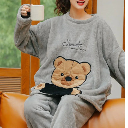Thickened Warm Large Size Padded Fall and Winter Women's Pajamas – Top and Pants Set, Coral Velvet with Cartoon Bear, 2PCS/Set