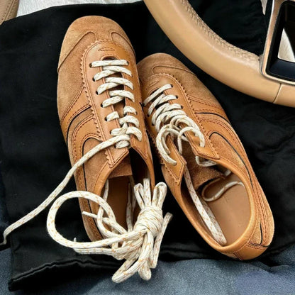 Casual Sneakers - Comfortable Deerskin Board Shoes, Lace-Up Flat Trainers for Women, Femmes Cuir Allemand Trainers, New Collection