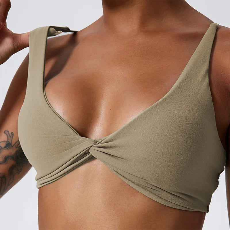 Shock-absorbing and push-up sports bra