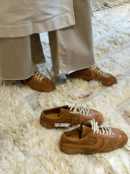 Casual Sneakers - Comfortable Deerskin Board Shoes, Lace-Up Flat Trainers for Women, Femmes Cuir Allemand Trainers, New Collection