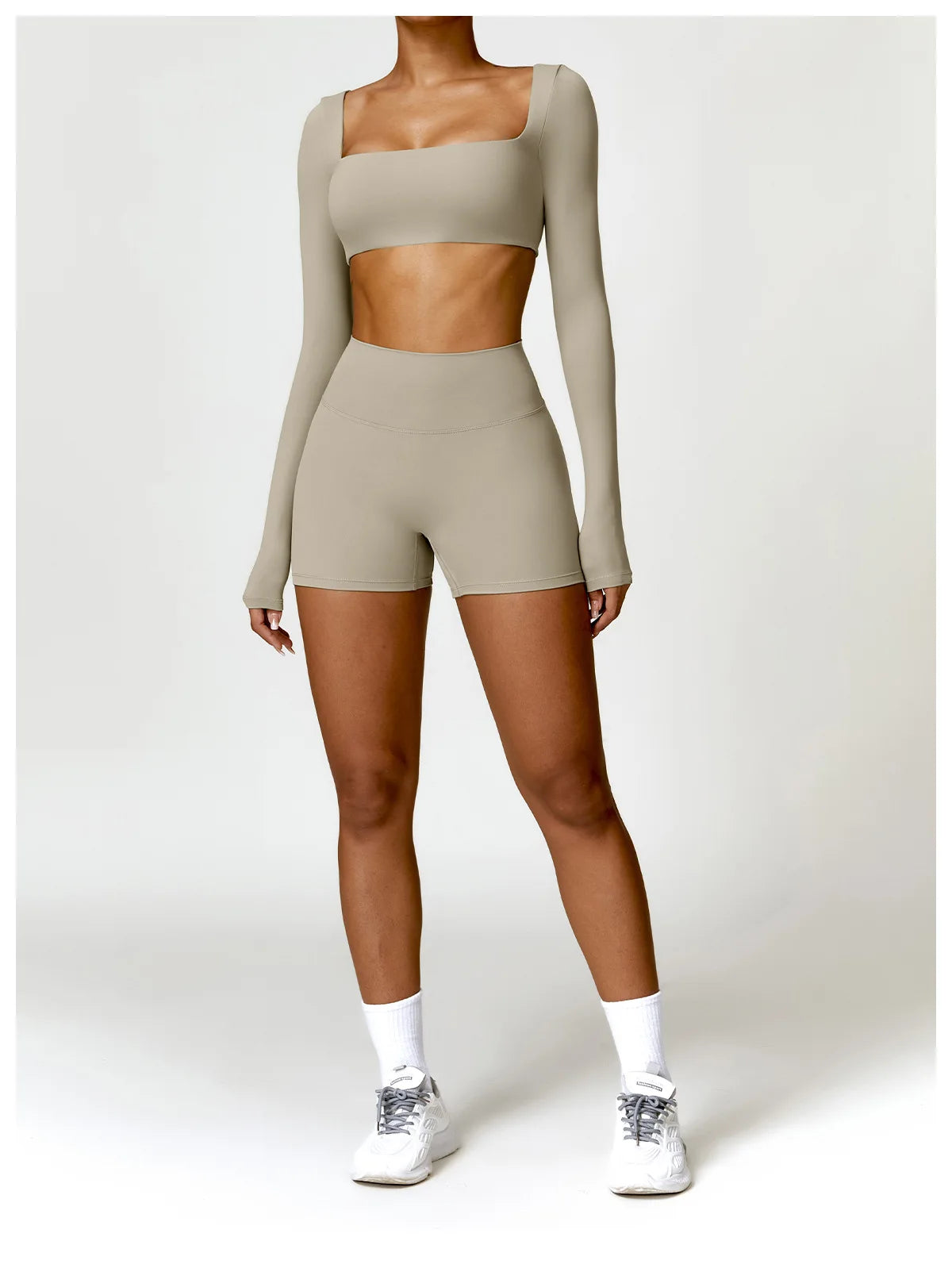 Sportswear Set – Long-Sleeve Top & High-Waisted Shorts or Leggings