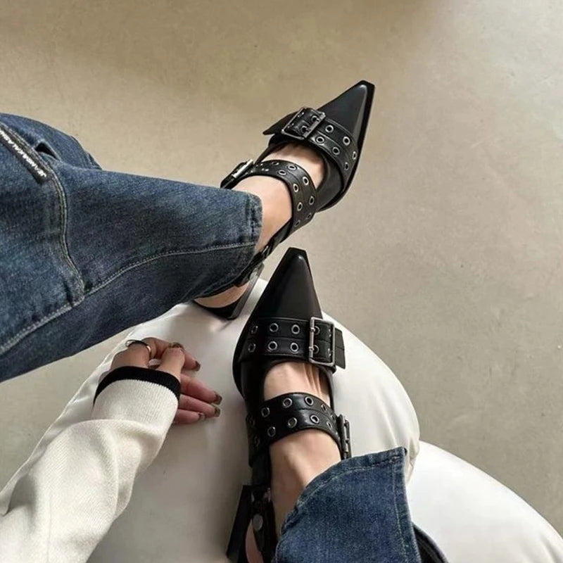 French Style Pointed Toe Mary Jane Shoes for Women – Retro Medium Thick Heel, Perfect for Skirts, Small Leather Shoes
