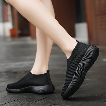 Solid Color Mesh Sneakers – Flying Woven Walking Fashion Slip-on Flat Shoes for Sports, Running, and Tennis
