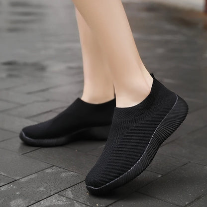 Solid Color Mesh Sneakers – Flying Woven Walking Fashion Slip-on Flat Shoes for Sports, Running, and Tennis