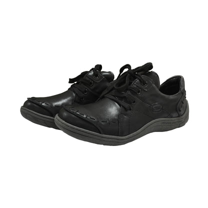 Hand-Stitched Leather Sneakers – Lightweight Flat Design Shoes for Women