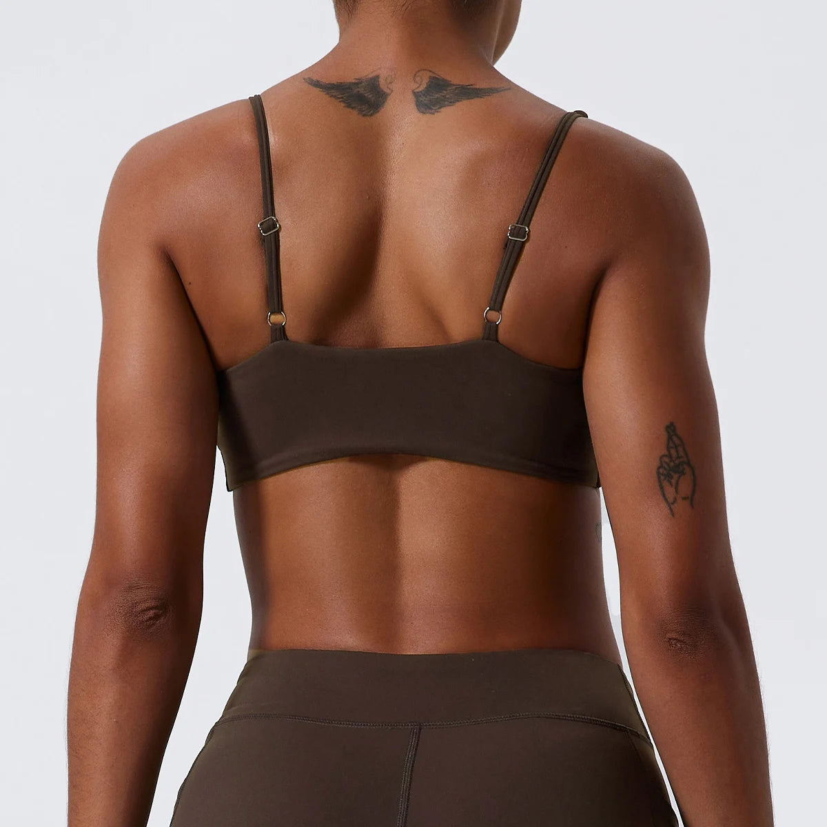 Shock-absorbing and push-up sports bra